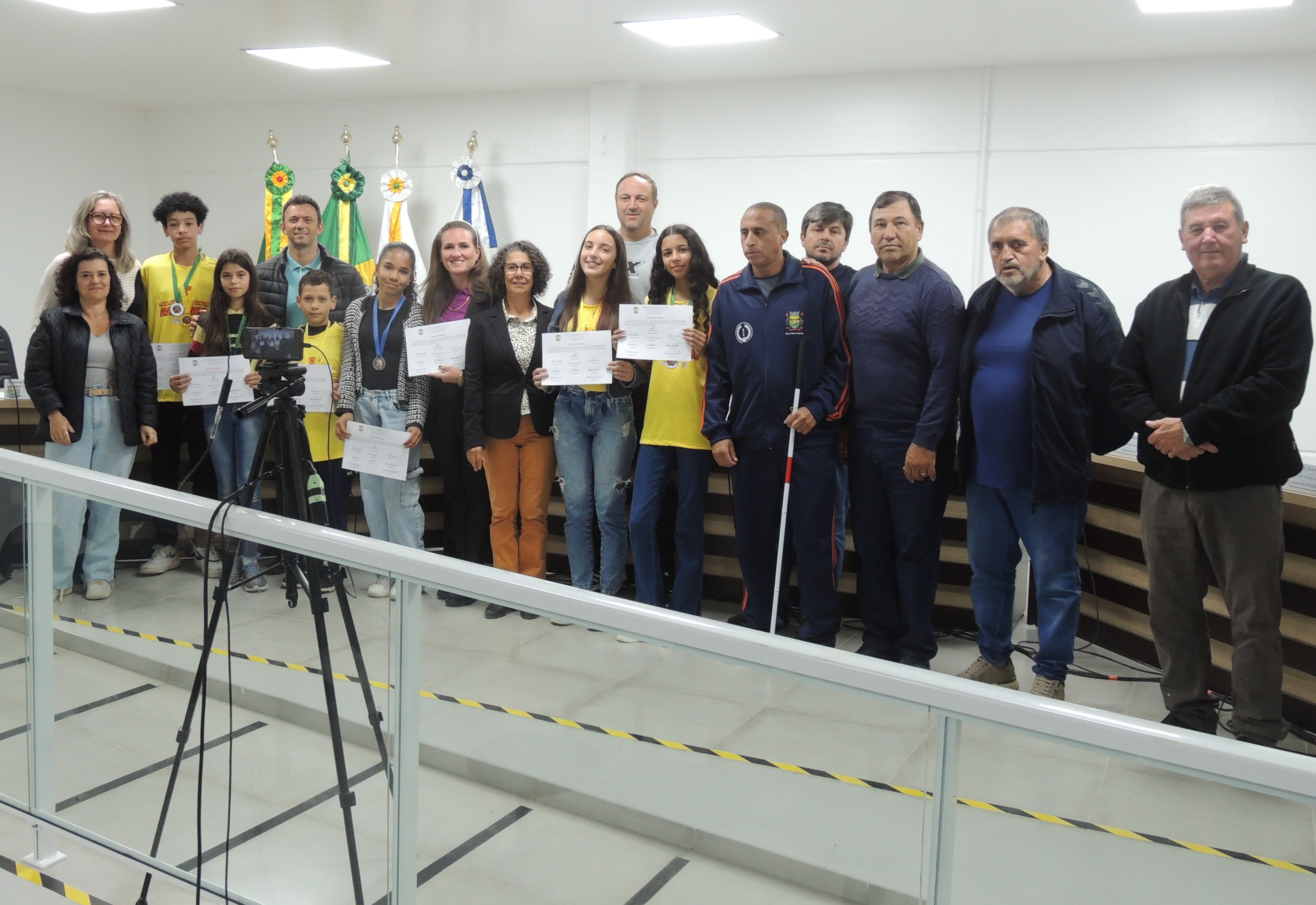 Câmara Municipal de Vereadores de Vila Nova do Sul parabeniza alunos da E.M.E.F. Professora Maria Pereira Teixeira por conquistas no 8° Torneio de Atletismo Escolar Sogipa/Rotary 2025